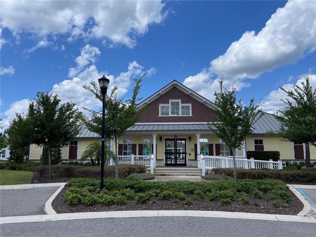 Exterior, Facade, Ranch