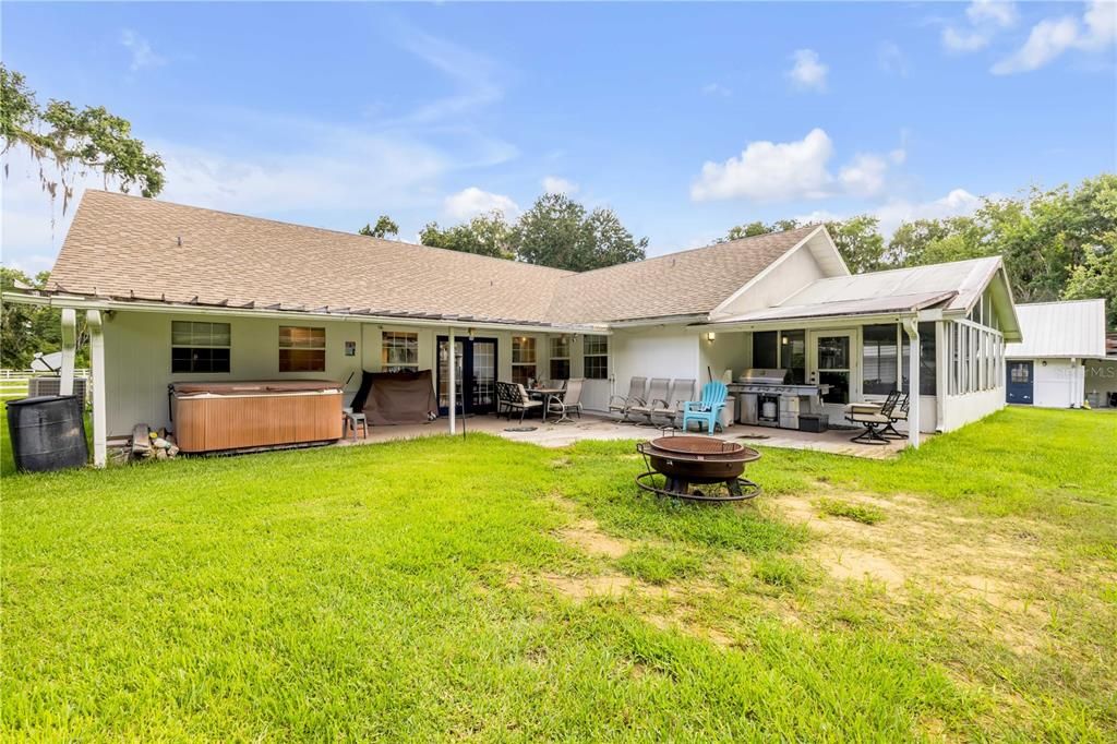 Backyard, Exterior, Hot Tub