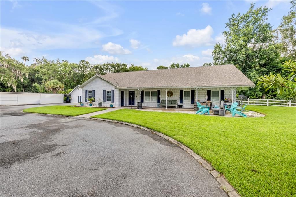 Backyard, Exterior, Facade, Ranch