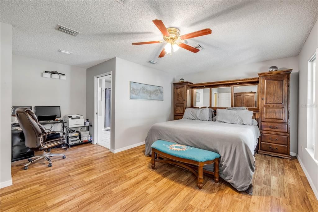 Bedroom, Home Office, Interior, Wood Texture Flooring