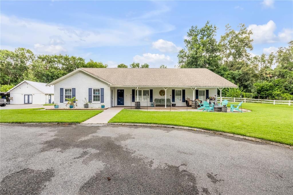 Backyard, Exterior, Facade, Ranch