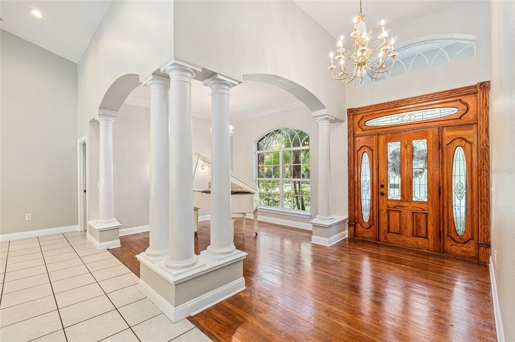 Chandelier, Interior, Recessed Lighting, Wood Texture Flooring