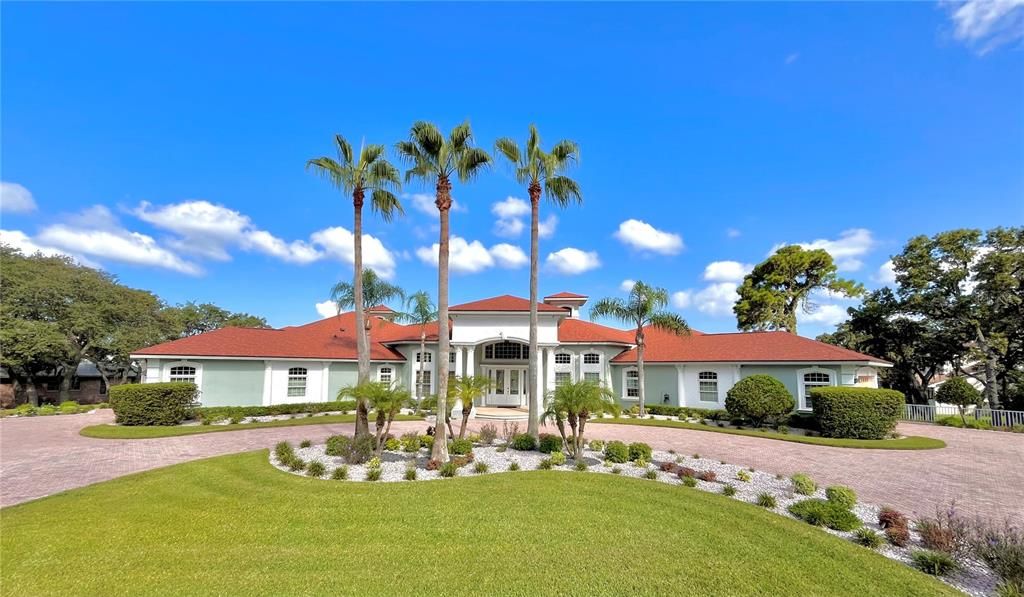 Backyard, Exterior, Facade, Ranch