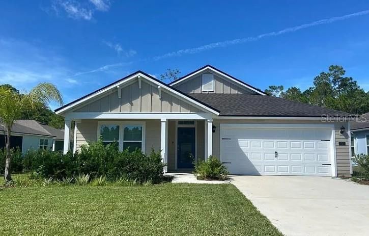 Attached, Exterior, Facade, American Craftsman