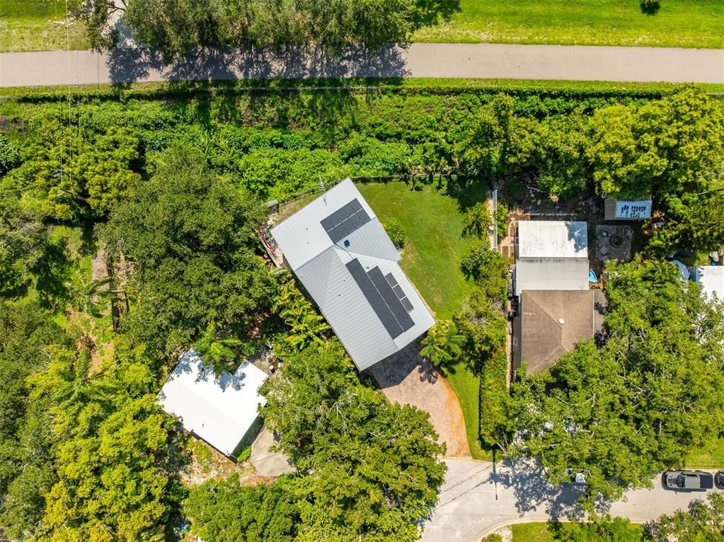 Exterior, Drone