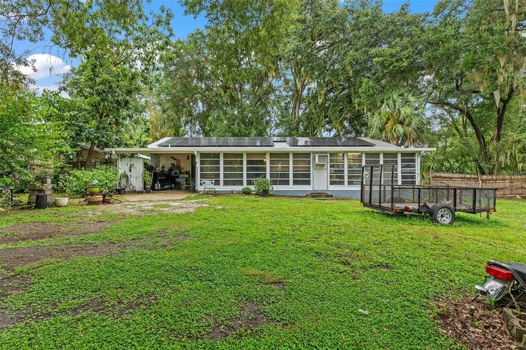 Backyard, Exterior