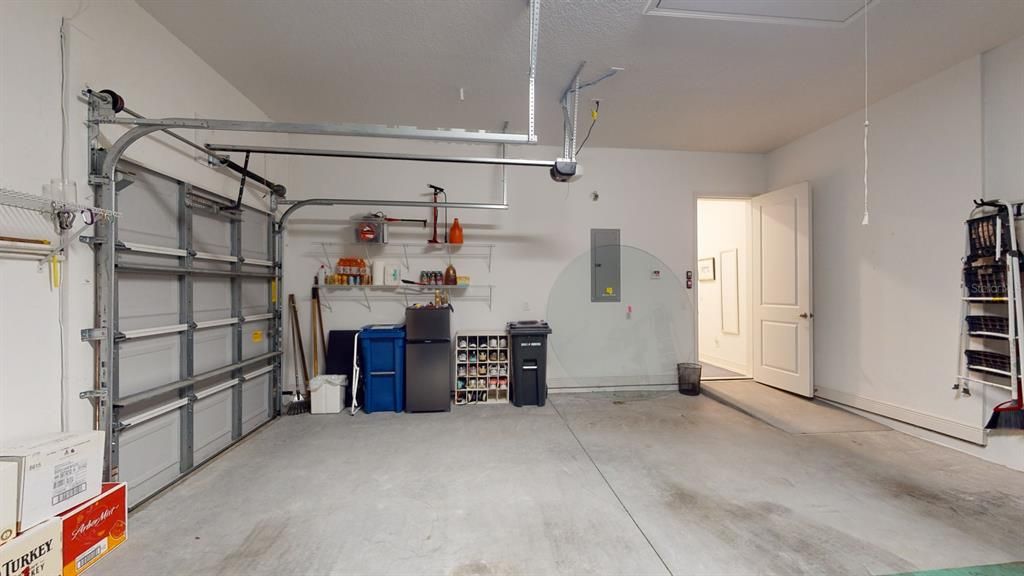 Garage, Interior