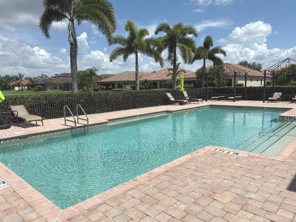 Exterior, Pool