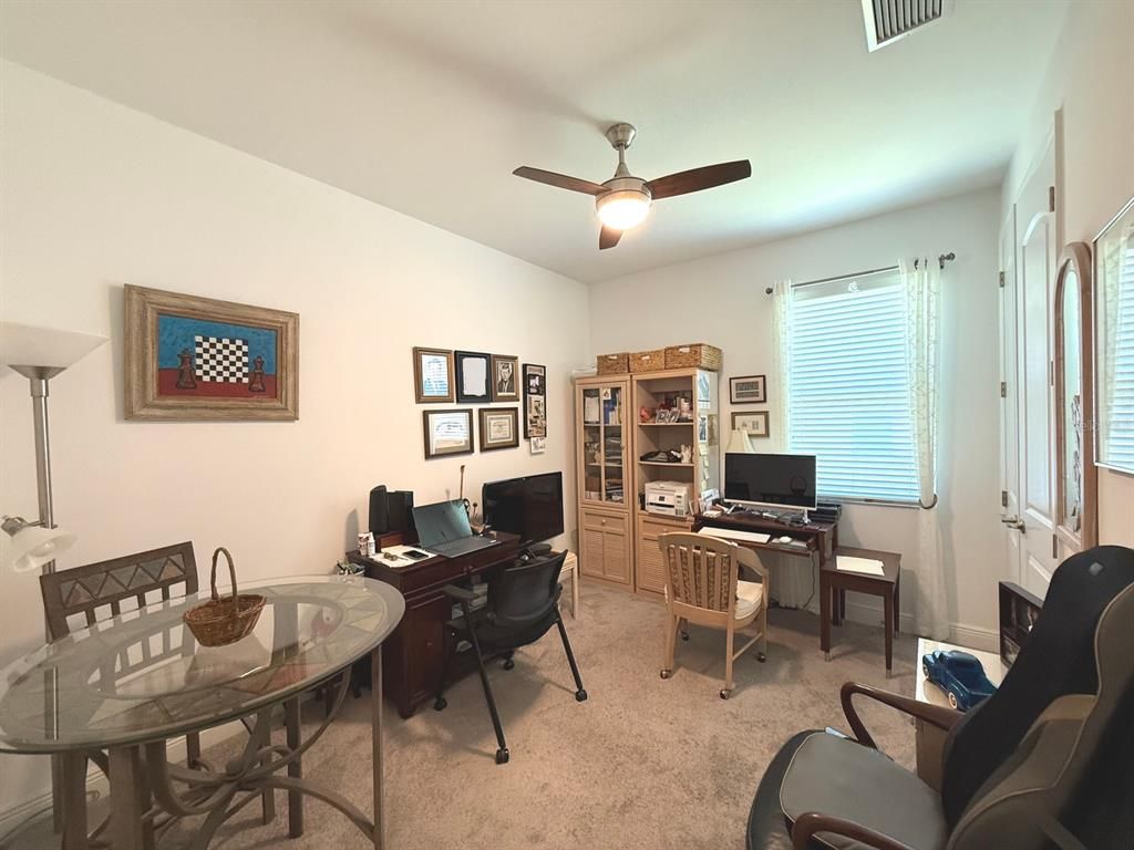 Home Office, Interior