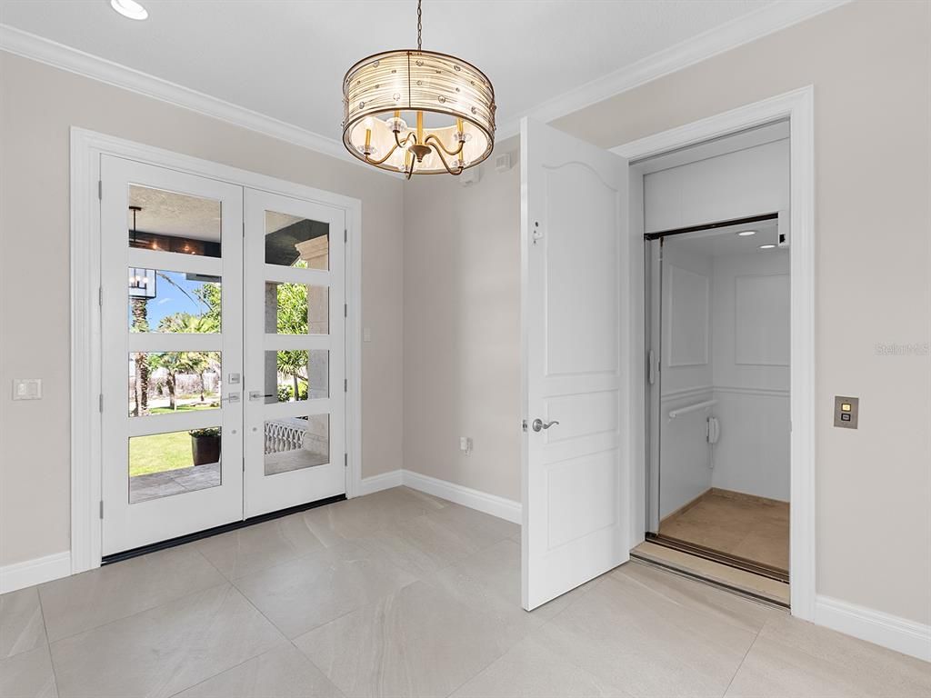 Chandelier, Interior, Recessed Lighting