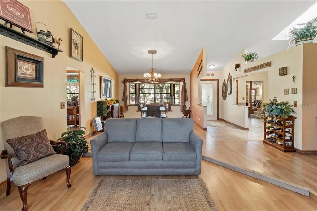 Chandelier, Dining room, Interior, Living room, Wood Texture Flooring