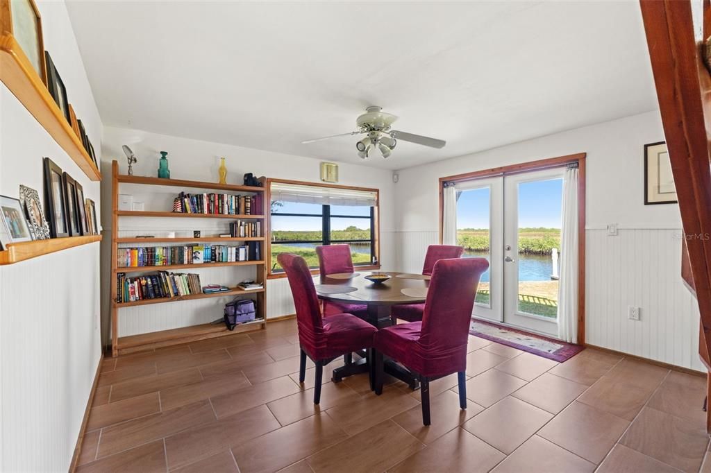 Dining room, Interior, Water