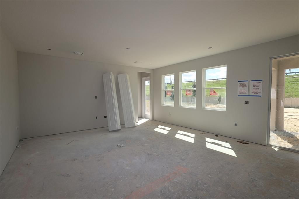 Empty room, Interior, Recessed Lighting