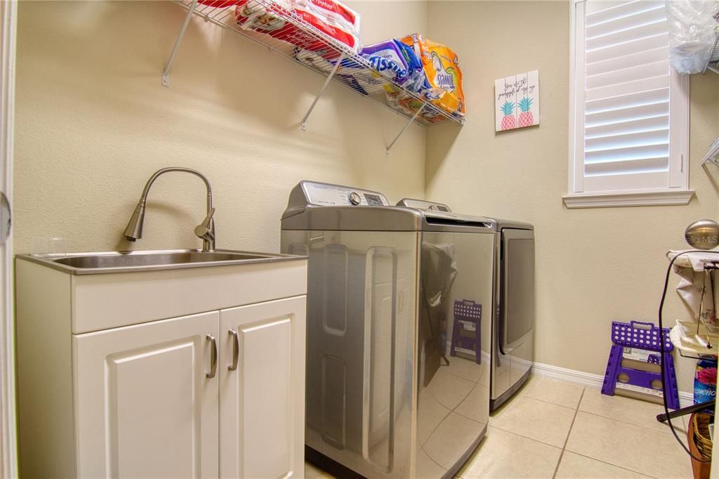Interior, Washer