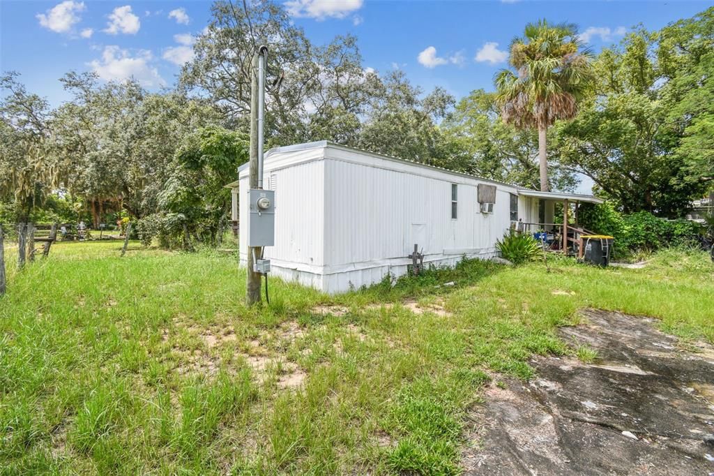 Backyard, Exterior