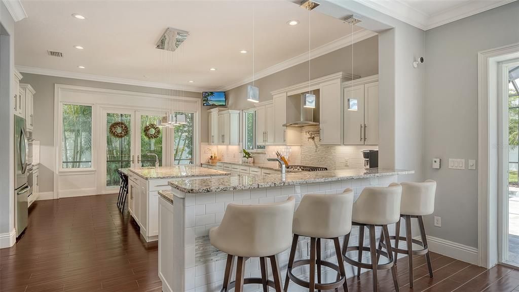 Interior, Kitchen, Pendant Lights, Recessed Lighting, Wood Texture Flooring