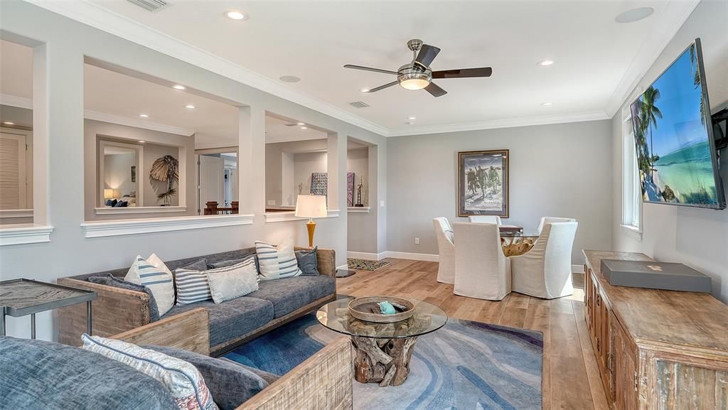 Dining room, Interior, Living room, Recessed Lighting, Wood Texture Flooring