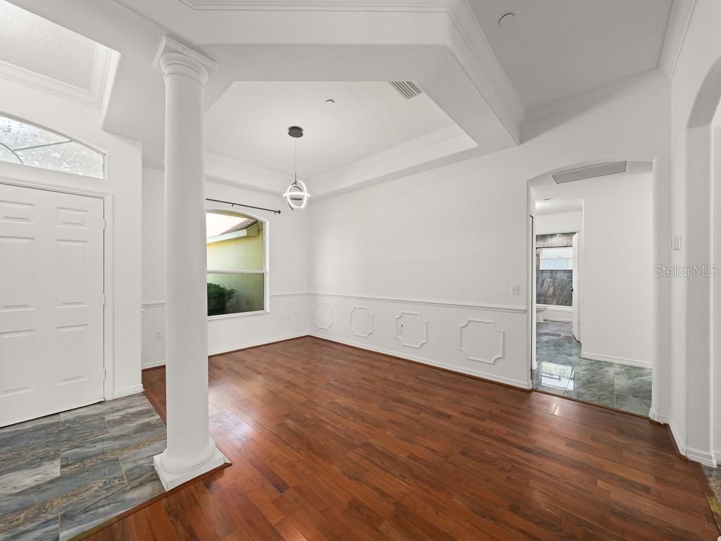 Empty room, Interior, Pendant Lights, Wood Texture Flooring