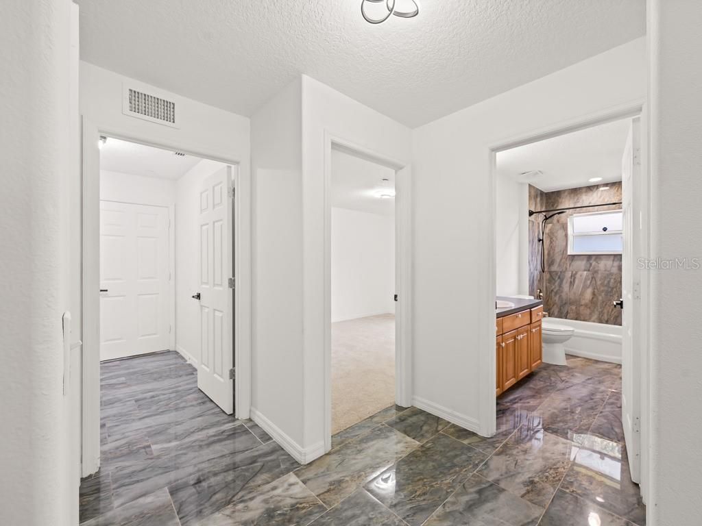 Bathroom, Interior, Recessed Lighting