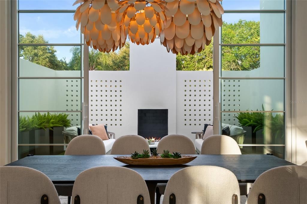 Chandelier, Dining room, Interior