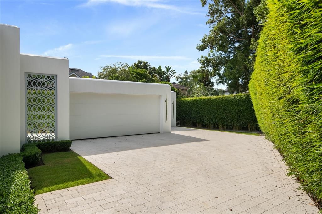 Detached Garage, Exterior