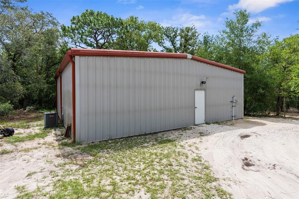 Detached Garage, Exterior