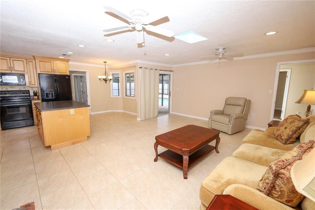 Chandelier, Interior, Kitchen, Living room, Recessed Lighting