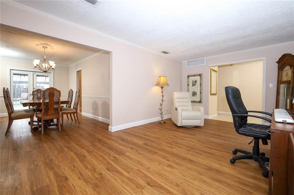 Chandelier, Dining room, Interior, Wood Texture Flooring