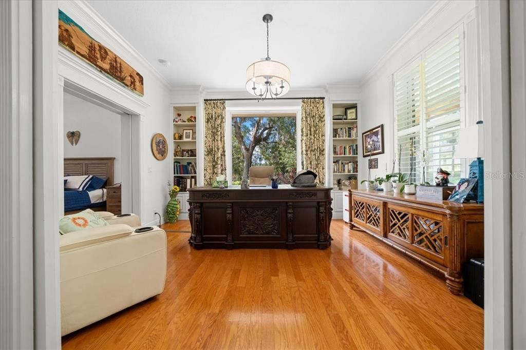 Home Office, Interior, Pendant Lights, Wood Texture Flooring