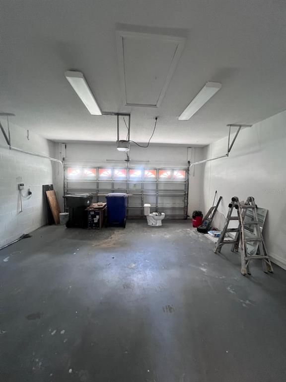 Garage, Interior