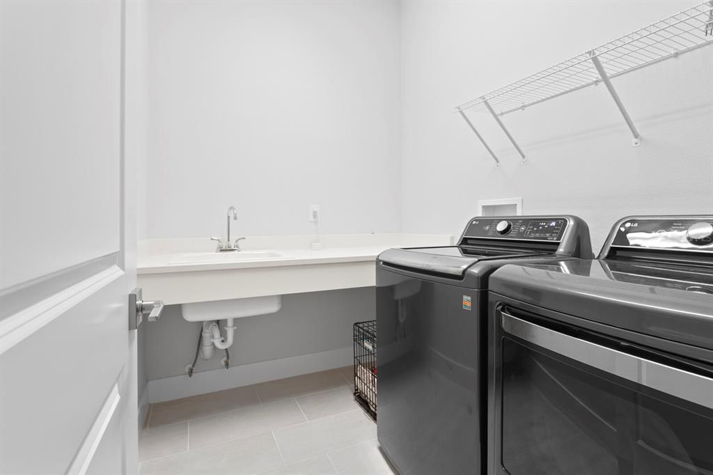 Interior, Washer