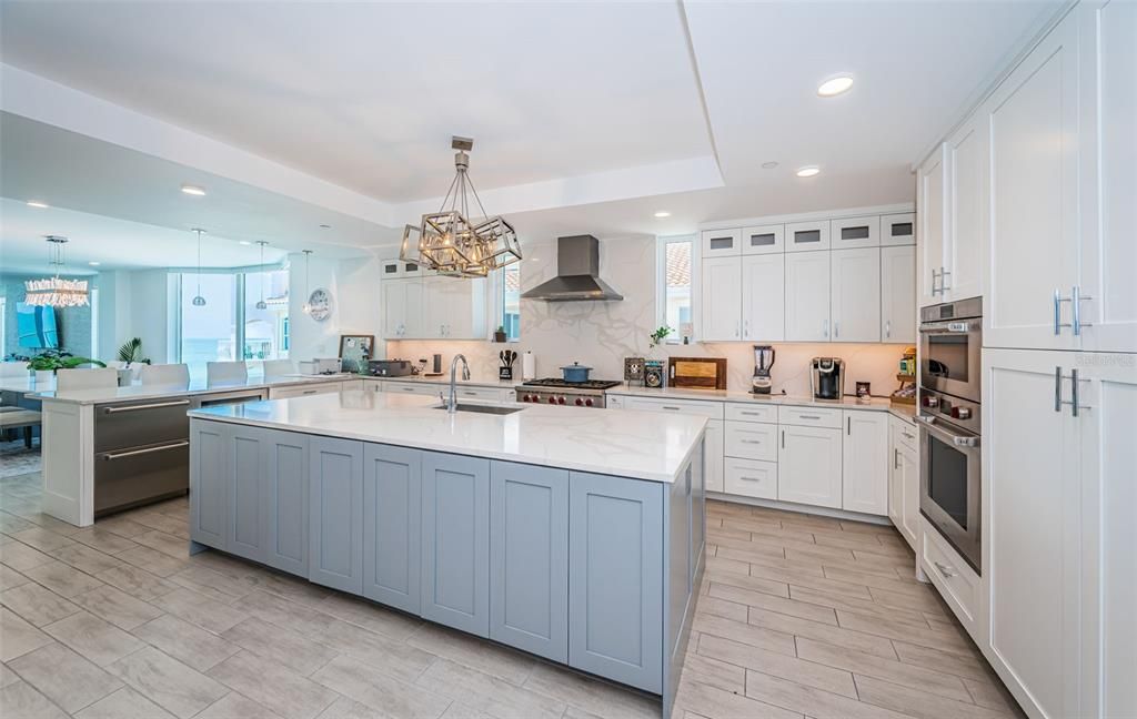 Chandelier, Interior, Kitchen, Pendant Lights, Recessed Lighting, Stainless Steel Appliances, Wood Texture Flooring