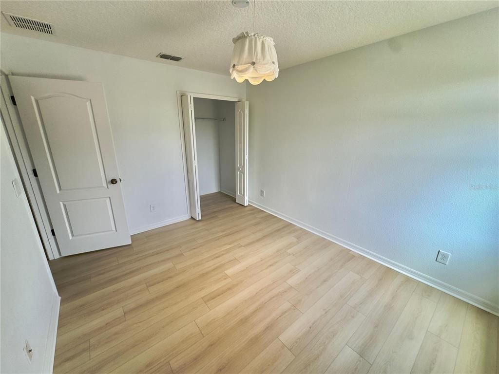Empty room, Interior, Pendant Lights, Wood Texture Flooring