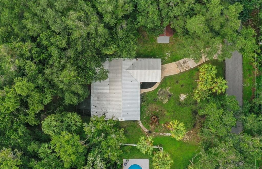 Exterior, Drone