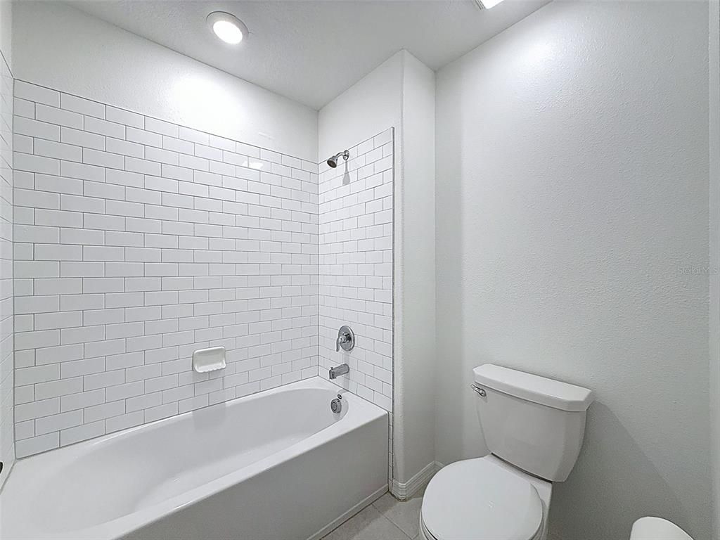 Bathroom, Interior, Recessed Lighting