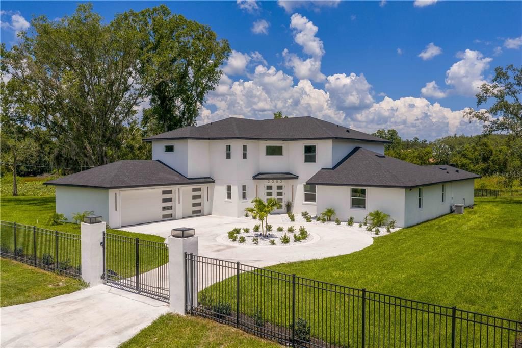 Attached, Backyard, Exterior, Facade, French Provincial