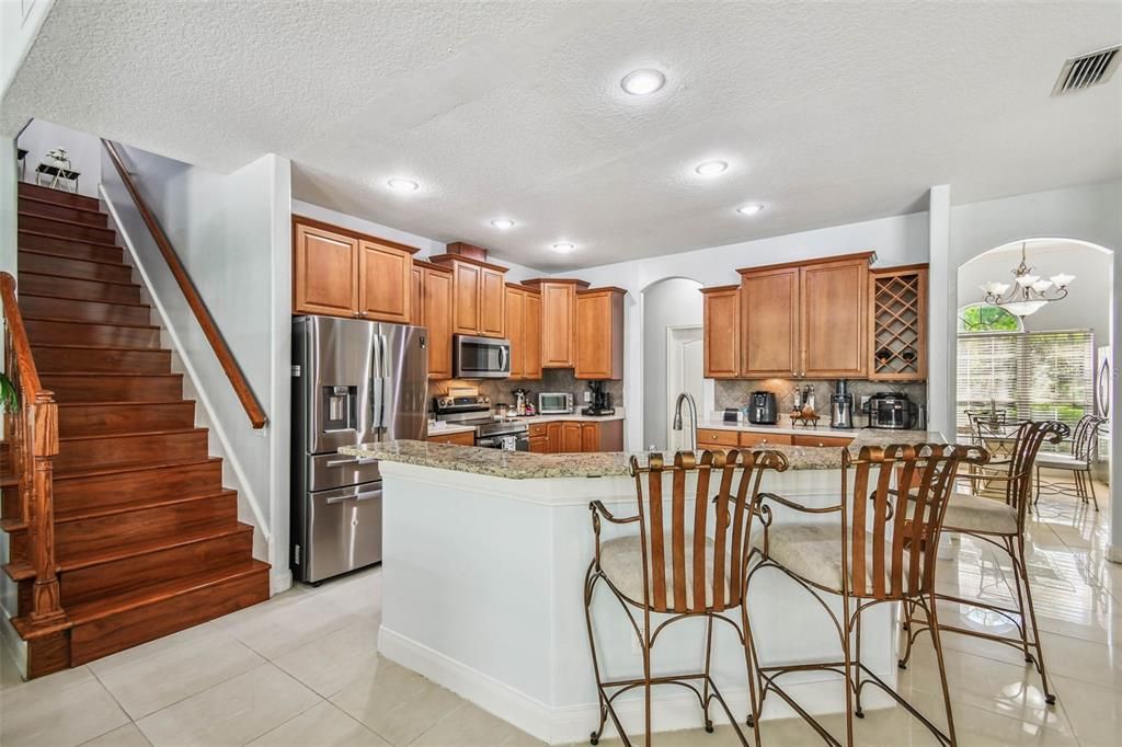 Chandelier, Dining room, Interior, Kitchen, Recessed Lighting, Stainless Steel Appliances