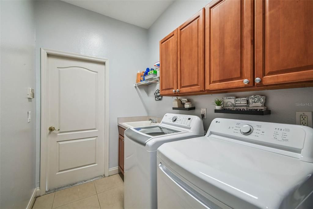 Interior, Washer