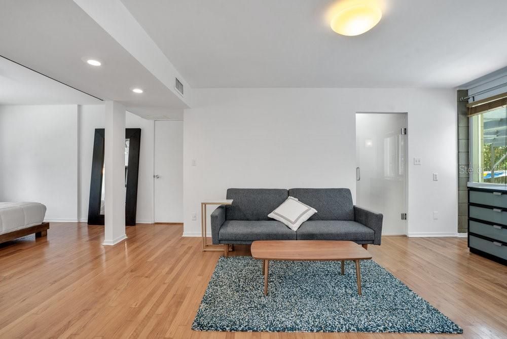 Interior, Recessed Lighting, Wood Texture Flooring