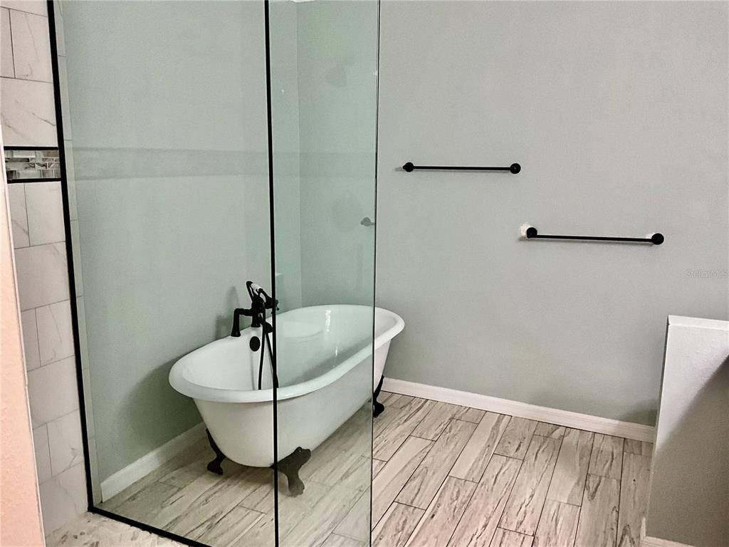 Bathroom, Free Standing Baths, Interior, Marble, Marble Walls, Wood Texture Flooring
