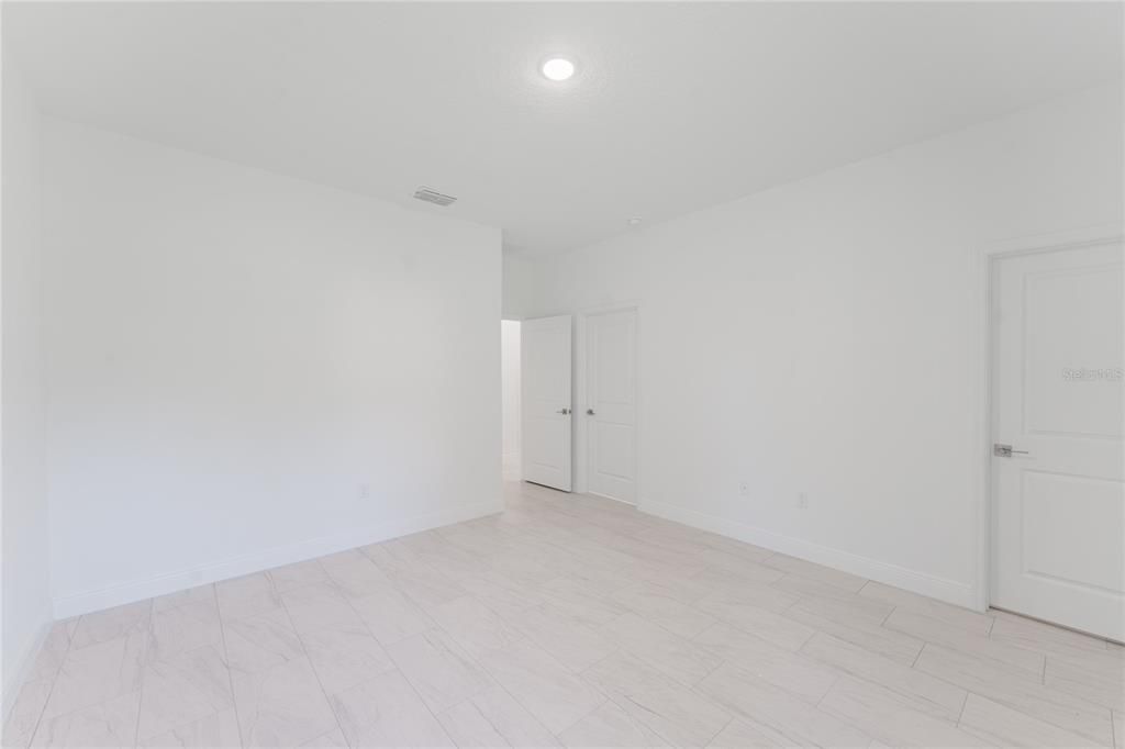 Empty room, Interior, Marble, Recessed Lighting
