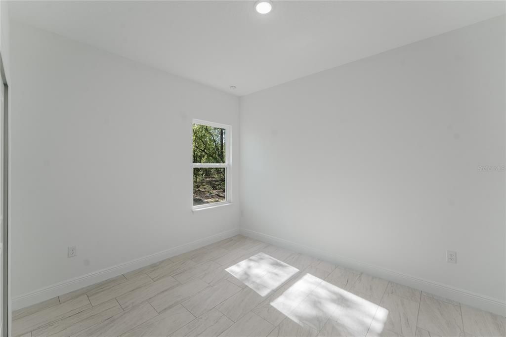 Empty room, Interior, Marble, Recessed Lighting