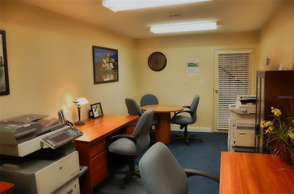 Home Office, Interior