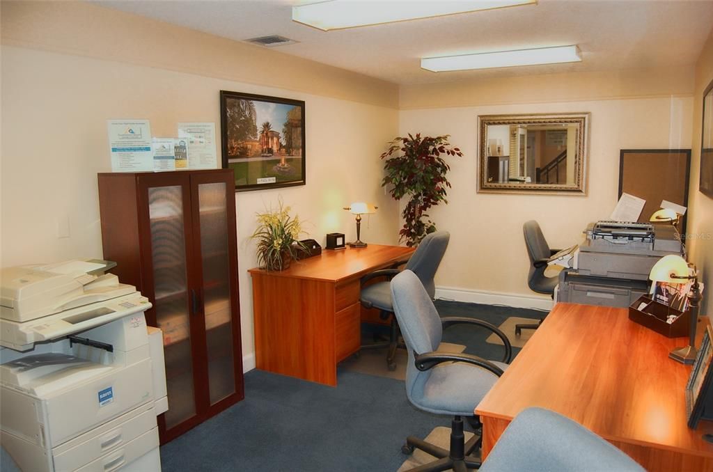 Home Office, Interior