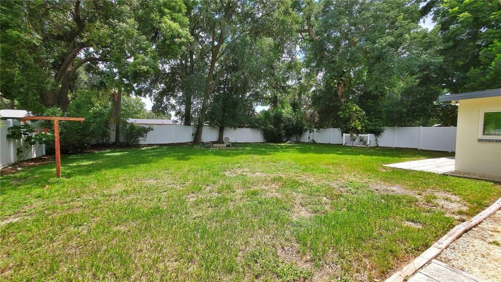 Backyard, Exterior