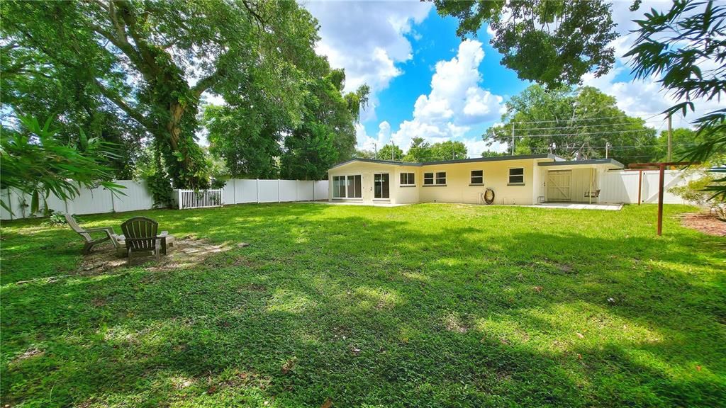 Backyard, Exterior