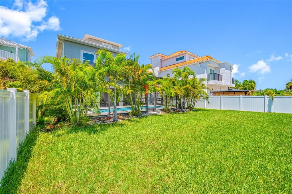 Backyard, Exterior