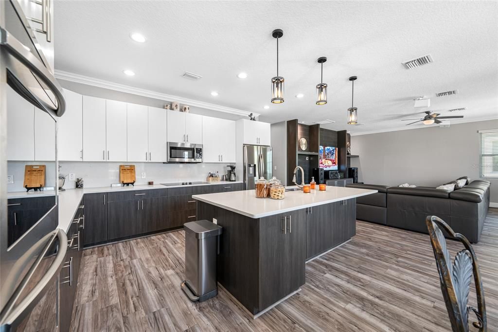 Interior, Kitchen, Living room, Pendant Lights, Recessed Lighting, Stainless Steel Appliances, Wood Texture Flooring