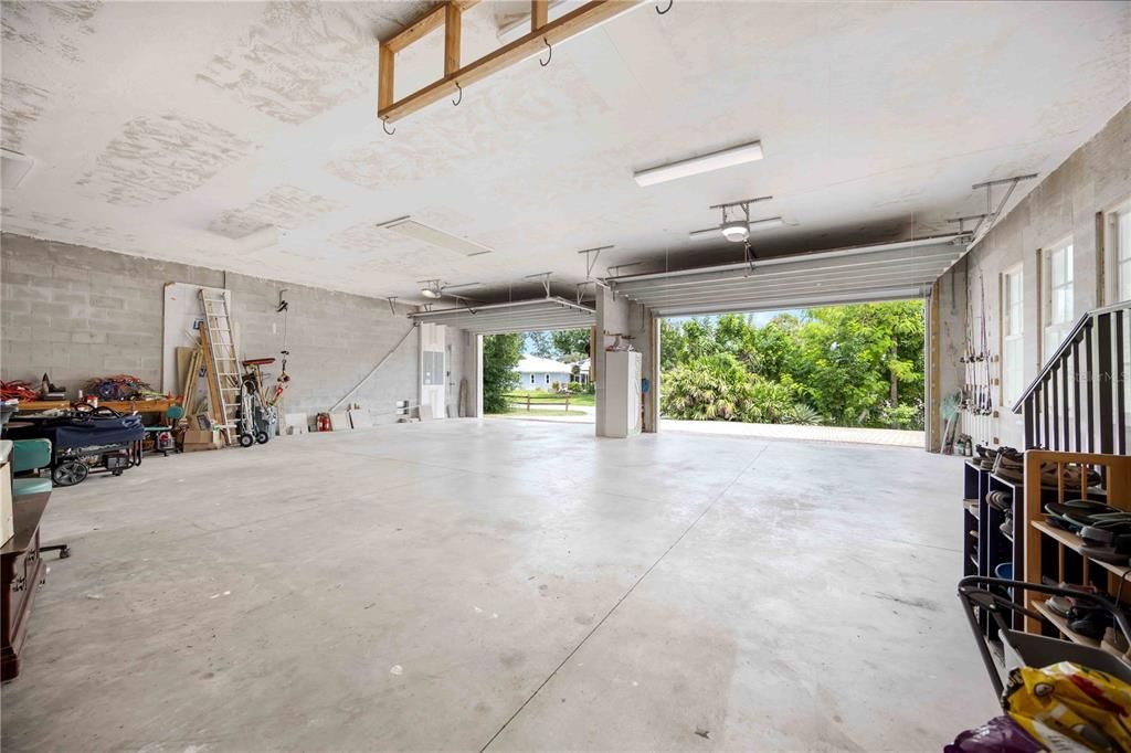 Garage, Interior, Stone Walls