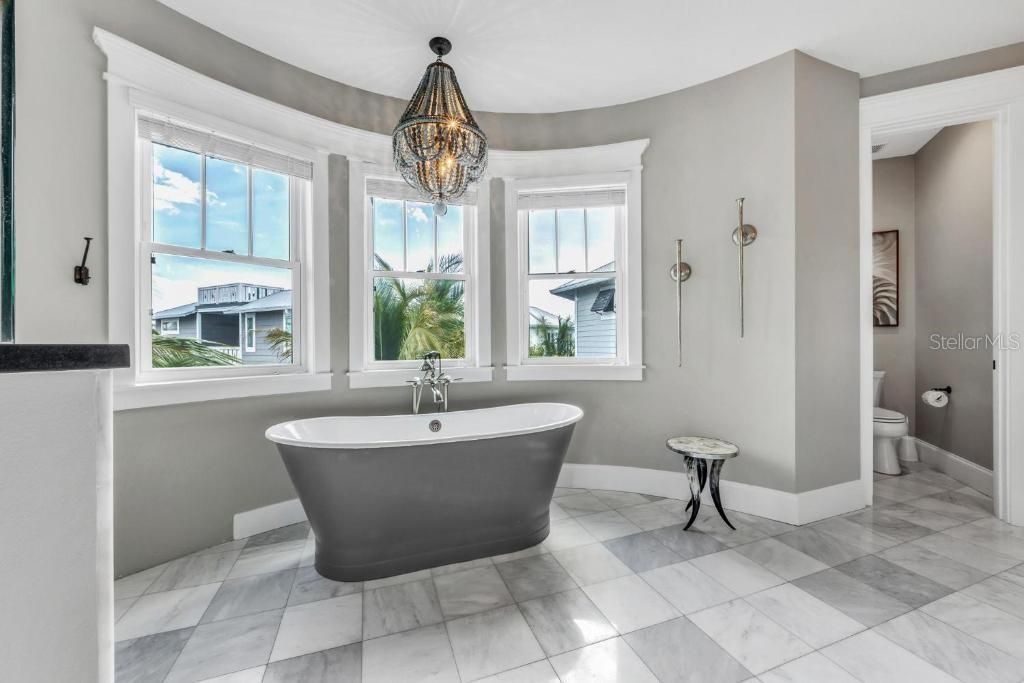 Bathroom, Free Standing Baths, Interior, Marble, Pendant Lights